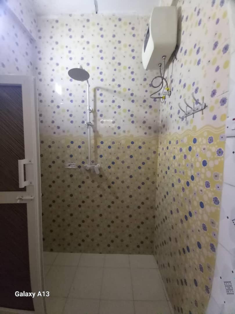 Rafiki Hostal *